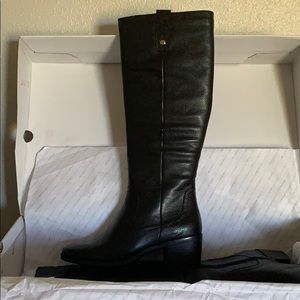 7.5 Aldo Nievia Boots